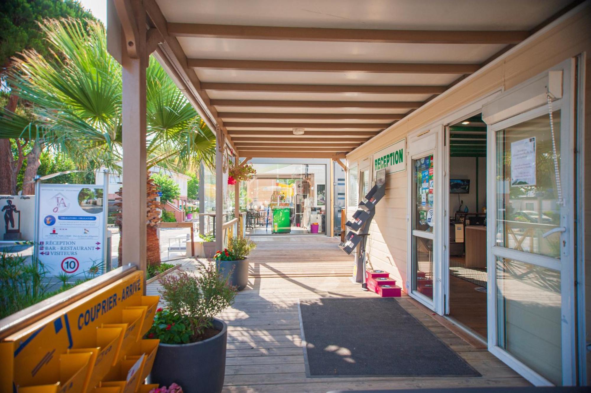 Camping Les Jardins D Agathe Le Grau-dʼAgde Екстериор снимка